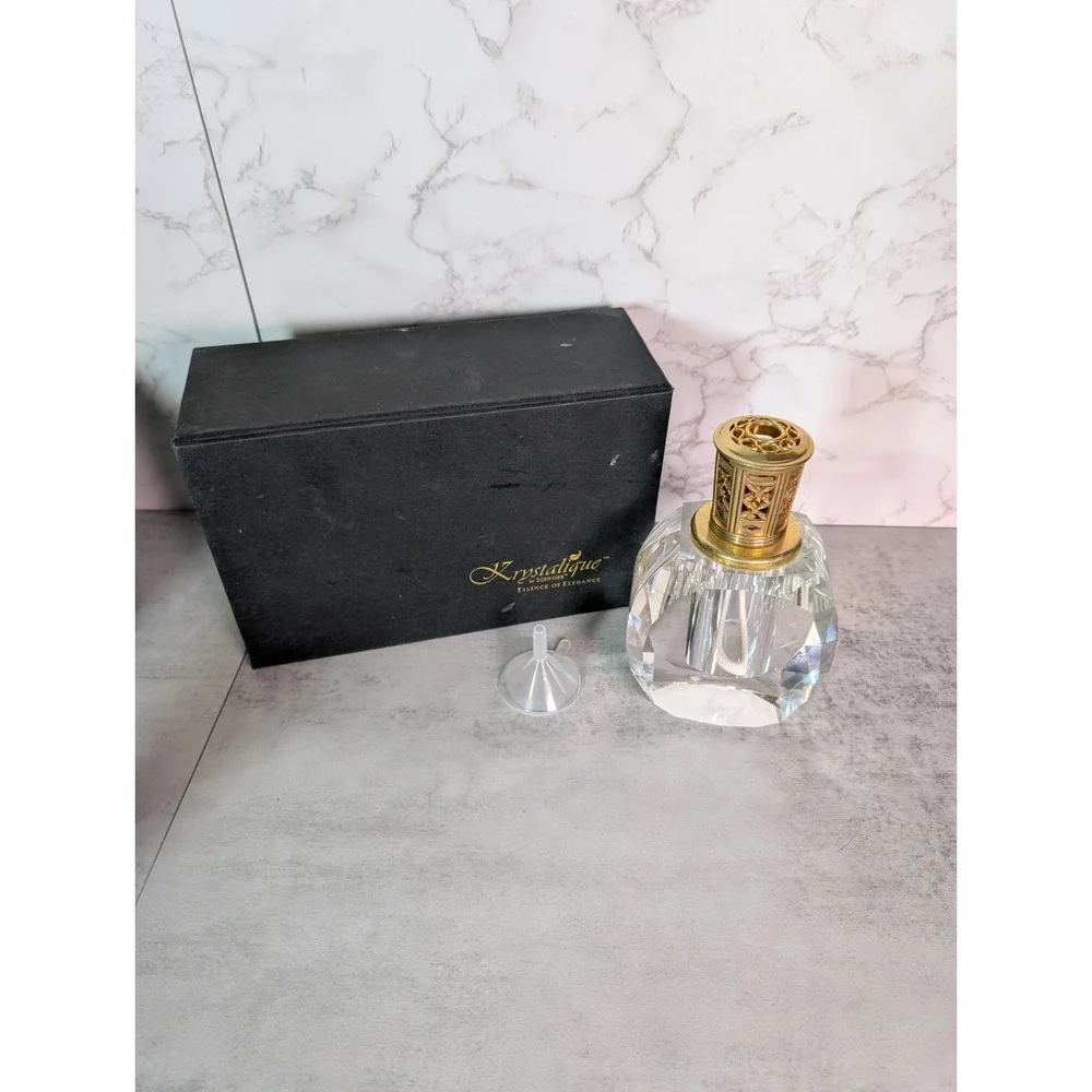 LARGE W/ BOX Krystalique by Scentier Essence Of Elegance Crystal Oil Diffuser